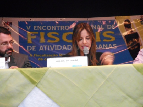 Promotora de Justiça Gilka da Mata fala aos Fiscais de Atividades Urbanas